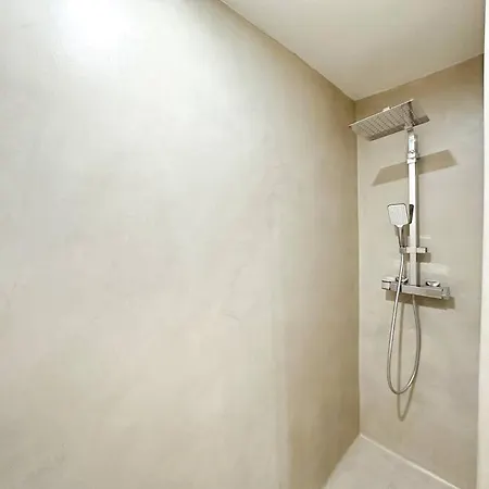 In Private Urbanization Next To The Sea *