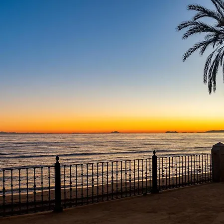 דירה In Private Urbanization Next To The Sea *