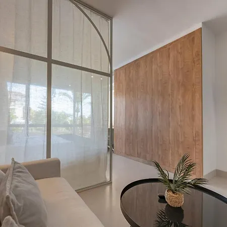 In Private Urbanization Next To The Sea