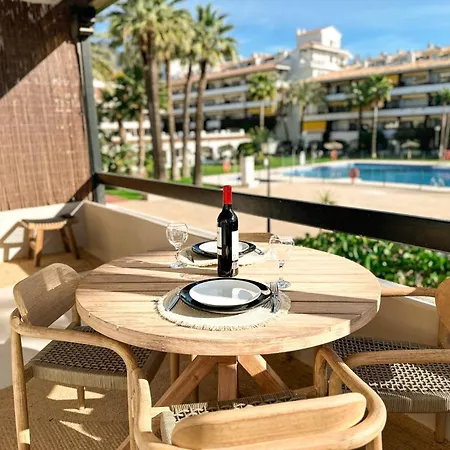 In Private Urbanization Next To The Sea דירה