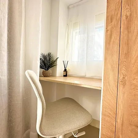 In Private Urbanization Next To The Sea מארבלה