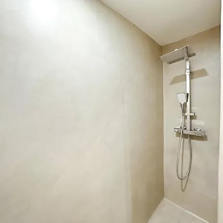 In Private Urbanization Next To The Sea