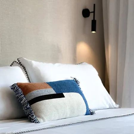 In Private Urbanization Next To The Sea דירה מארבלה