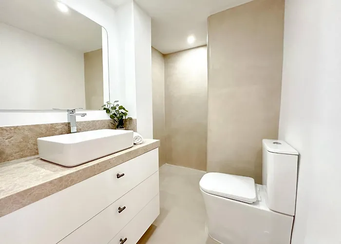 In Private Urbanization Next To The Sea Apartament