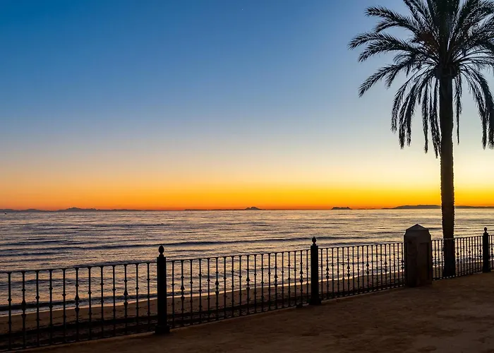 Apartamento In Private Urbanization Next To The Sea *