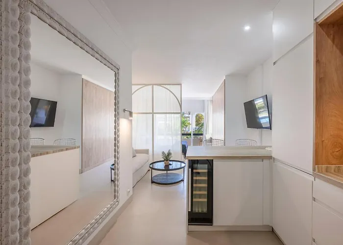 Apartament In Private Urbanization Next To The Sea *