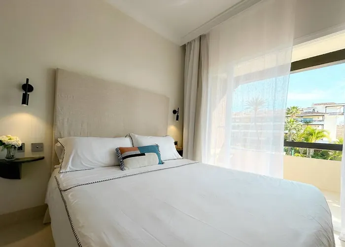 In Private Urbanization Next To The Sea * Marbella