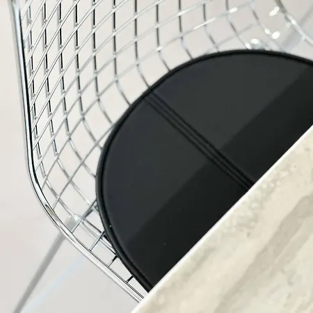 In Private Urbanization Next To The Sea *